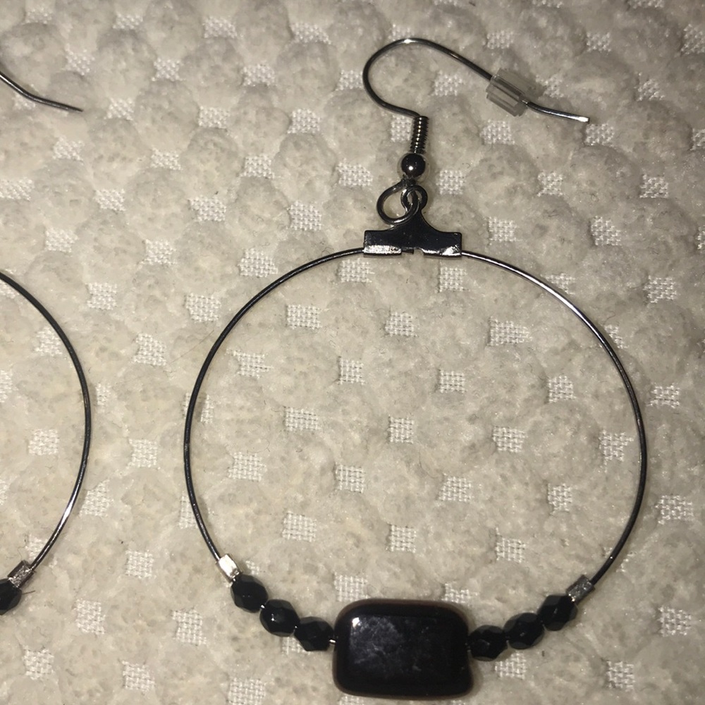 Silver and black hand crafted earrings - Picture 2 of 3